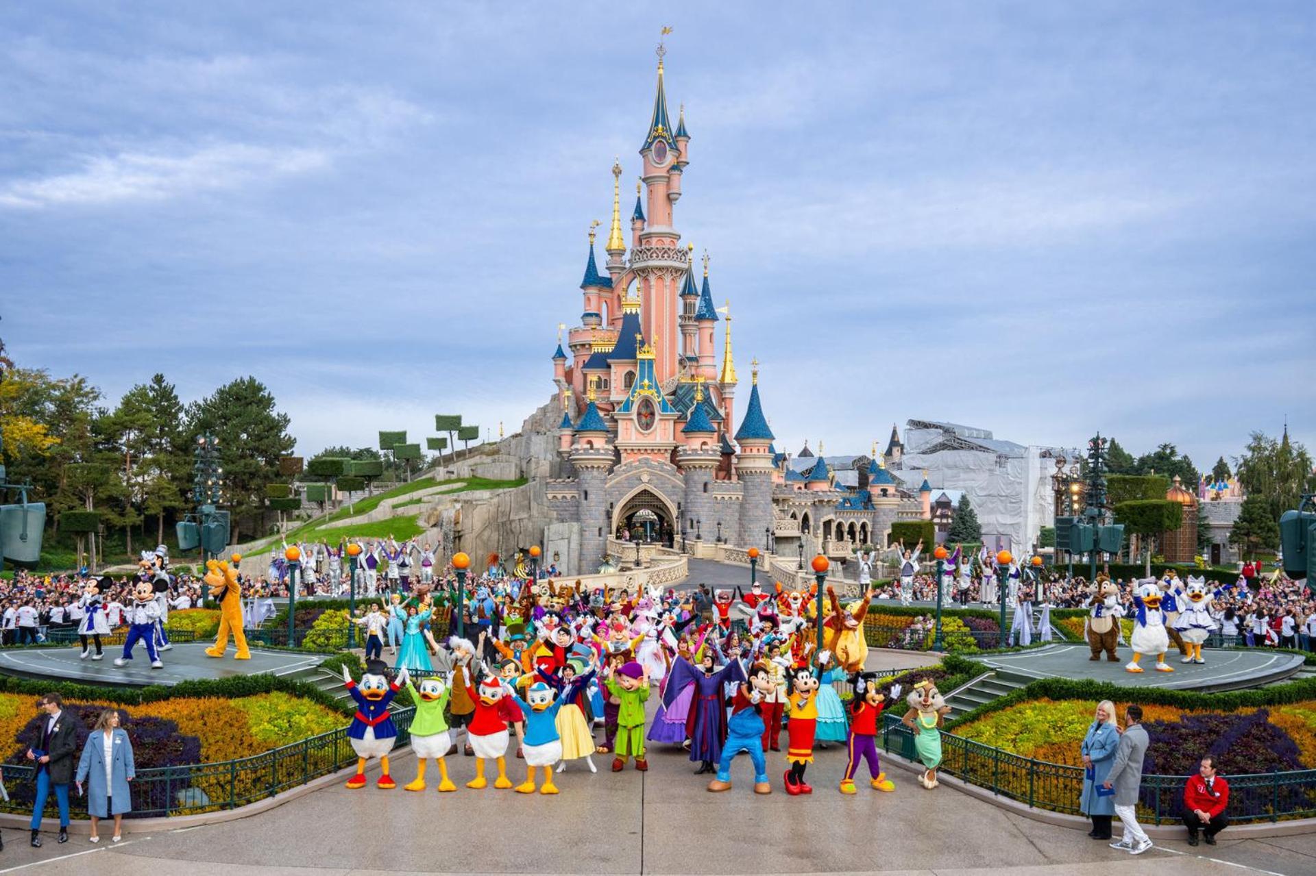 Eureka-disneyland Paris & Val D'europe Parking Gratuit Wifi Rer A